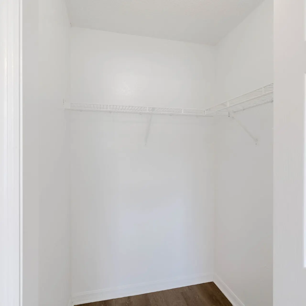 Lakeland Landing - Newly Renovated Homes