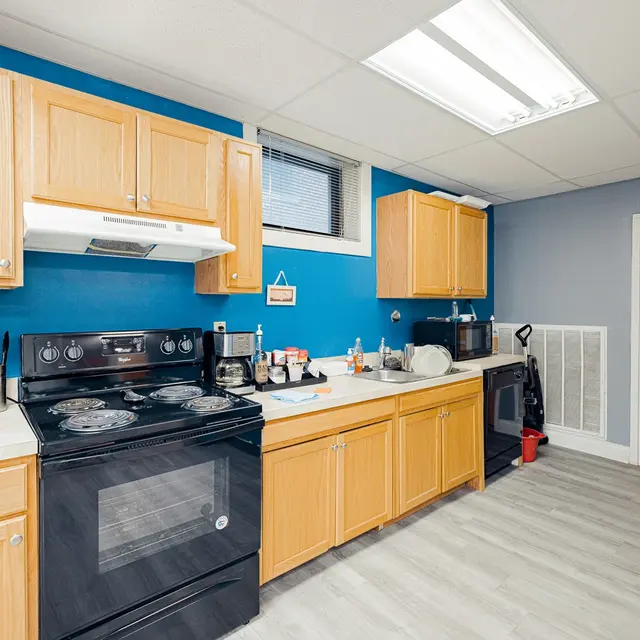 St. Luke's Plaza - Indoors, Interior Design, Kitchen