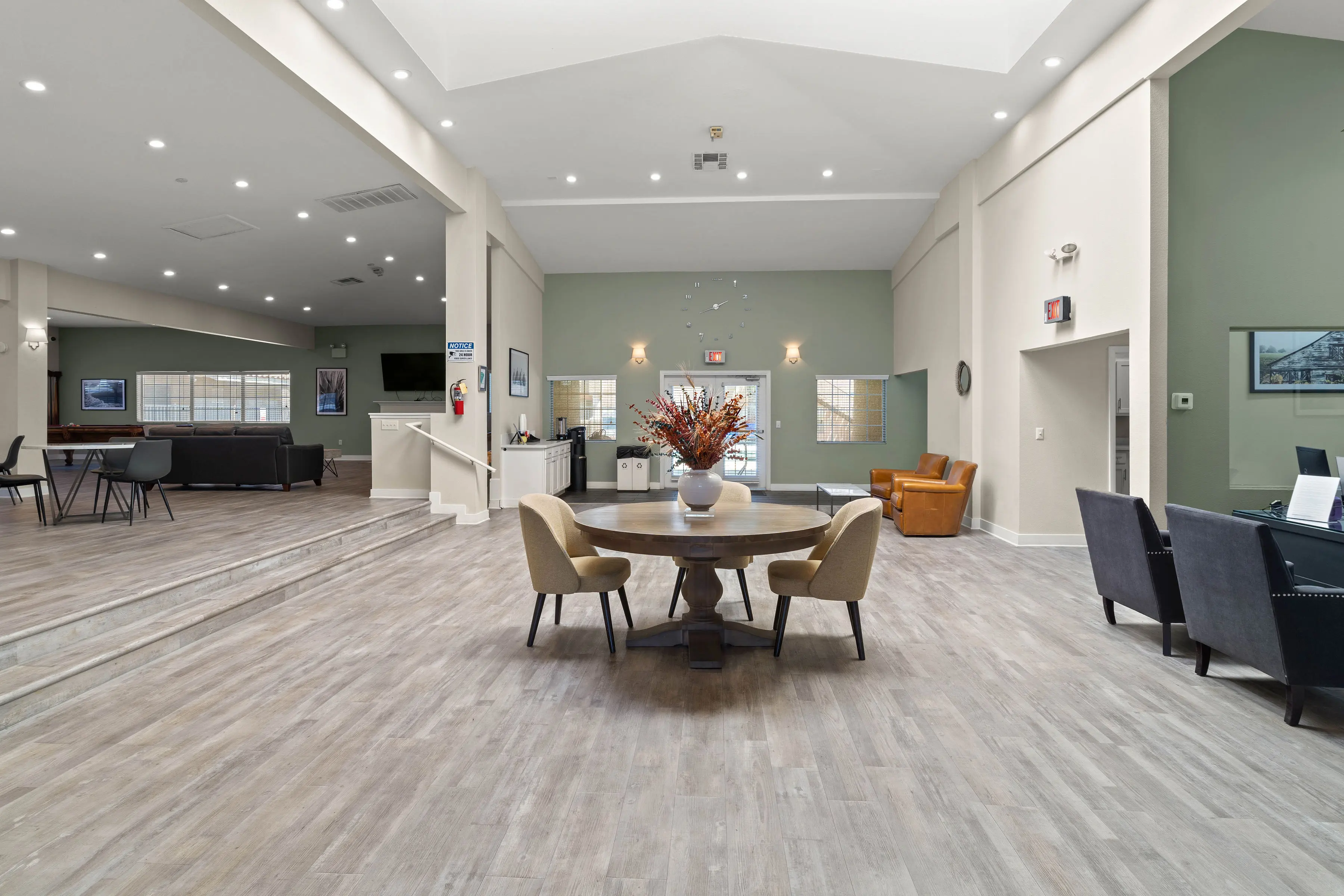 Somerset Commons - Dining Room, Dining Table, Indoors