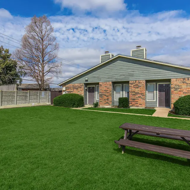 Park Springs Townhomes - Grass, Plant, Lawn