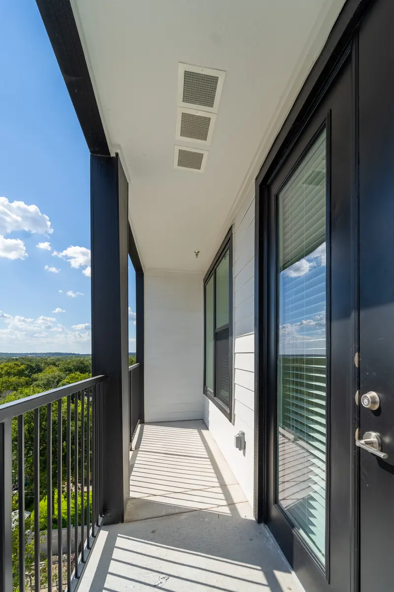 Ellis Highline - Home Decor, Railing, Balcony