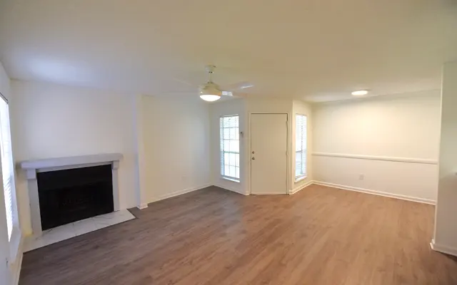 Living Room & Dining Area Living Room & Dining Area