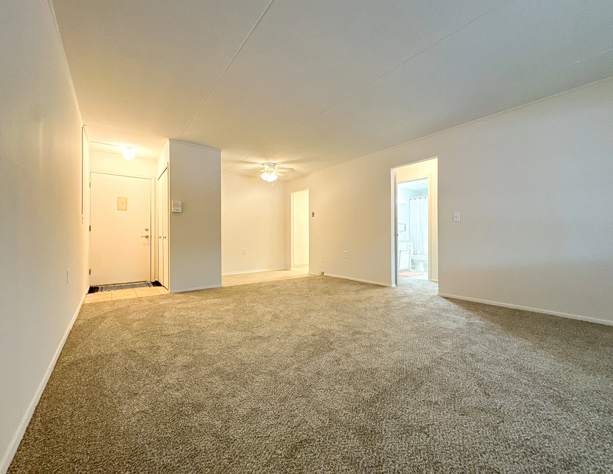 Fairview Park Manor - Floor, Corner, Flooring