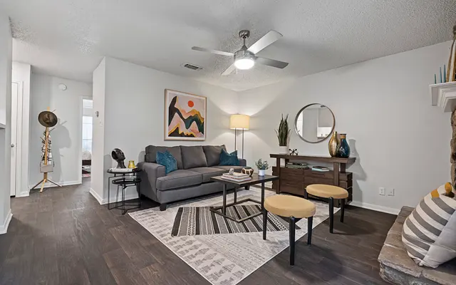 Woodhill Apartments Woodhill Apartments - Home Decor, Furniture, Table