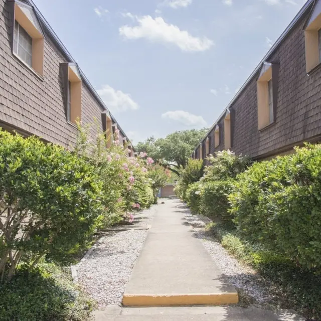 Live Oak - Building, Housing, House