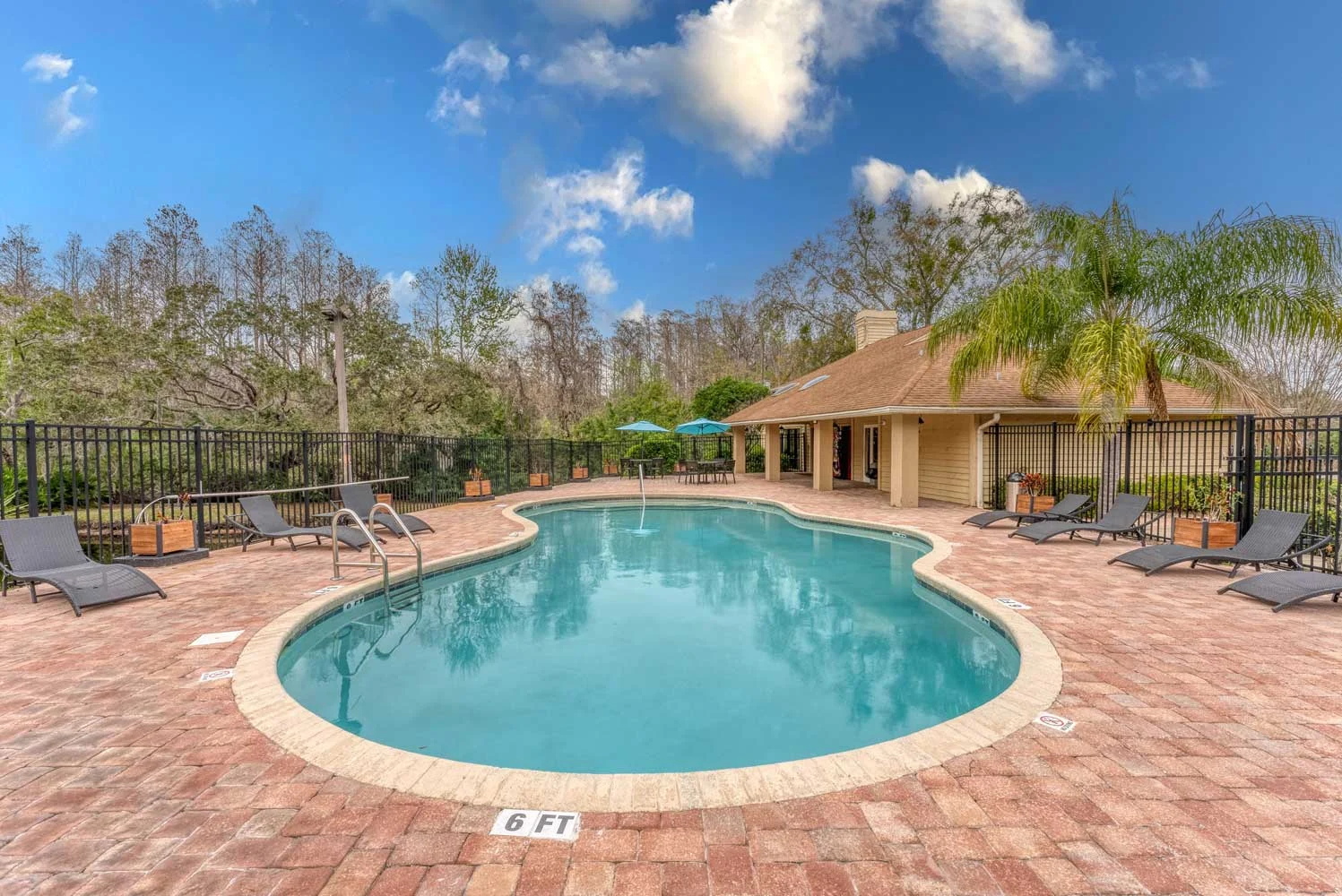 Harbor Oaks Apartments Harbor Oaks Apartments - Pool, Water, Hotel