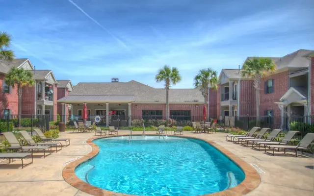 Mason Senior Apartments - Pool, Water, Housing