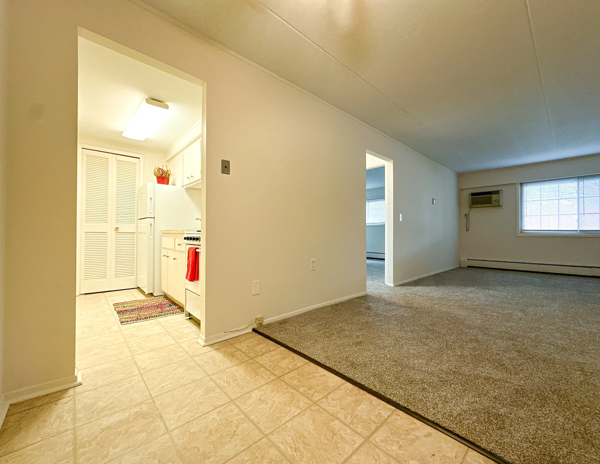 Fairview Park Manor - Floor, Flooring, Corner