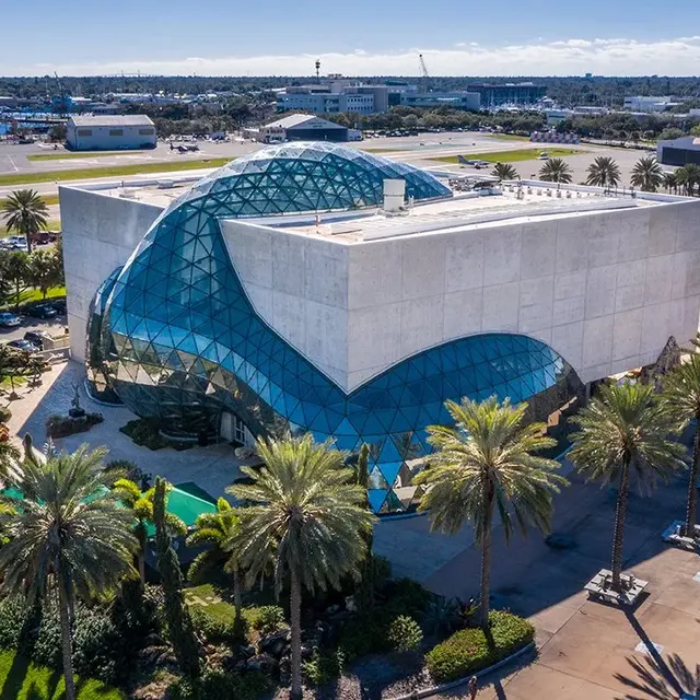 Vantage St Pete - Building, Outdoors, Pool
