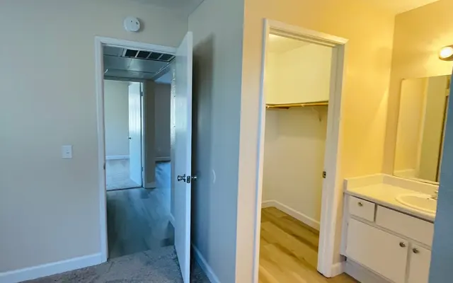 Sandalwood Place - Floor, Corner, Flooring