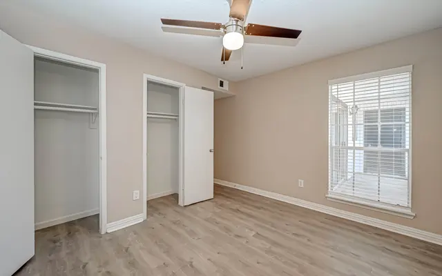 7900 Morely - Corner, Floor, Interior Design