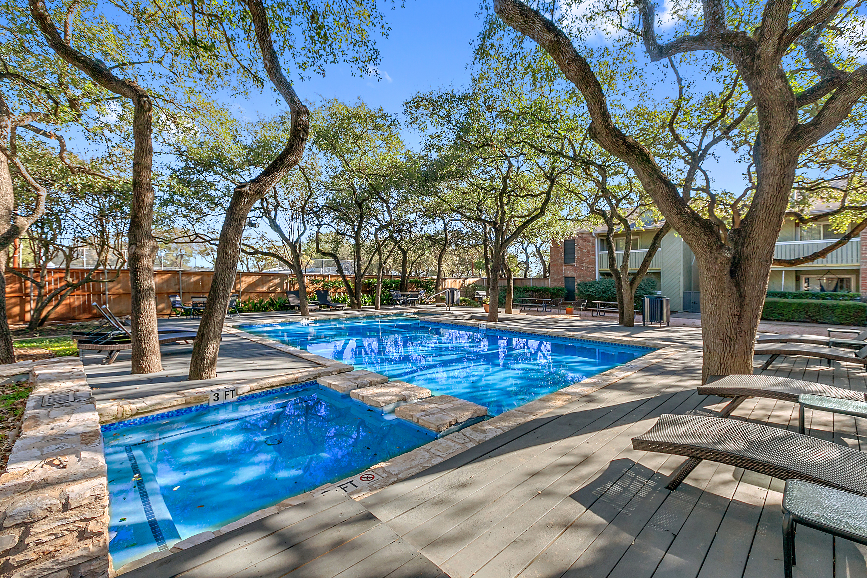 Woodstone Apartments - Pool