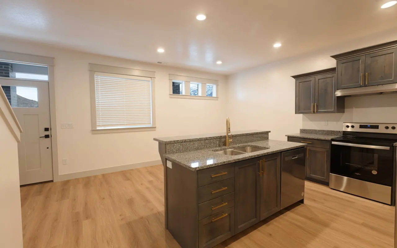 Copperwoods at Harrisville - Indoors, Interior Design, Corner