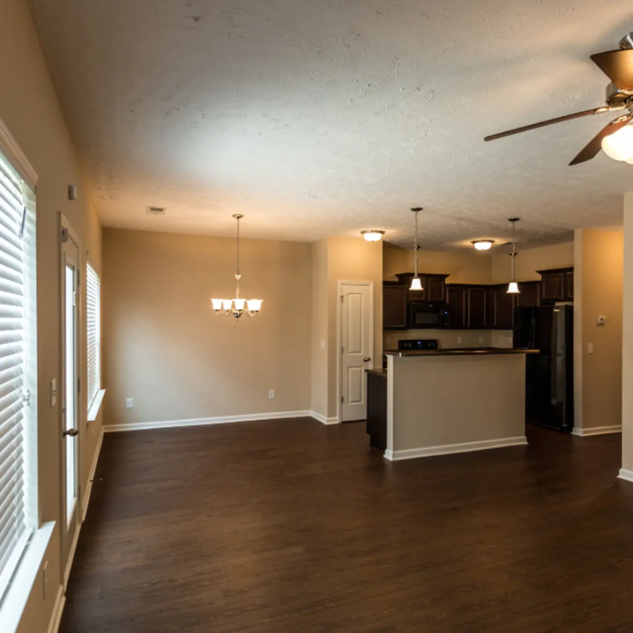 Heritage Hills Townhomes Heritage Hills Townhomes - Corner, Floor, Light Fixture