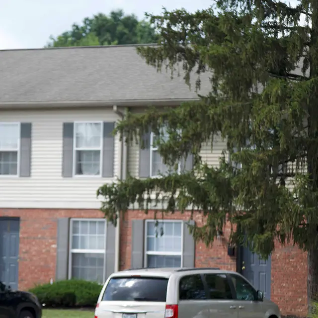 Normandy on The Green - Neighborhood, Tree, License Plate