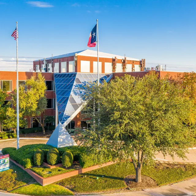 Valley Centre - Grass, Building, City