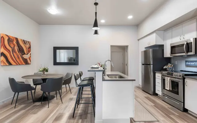 Reserves at Pilot Butte - Indoors, Interior Design, Dining Room