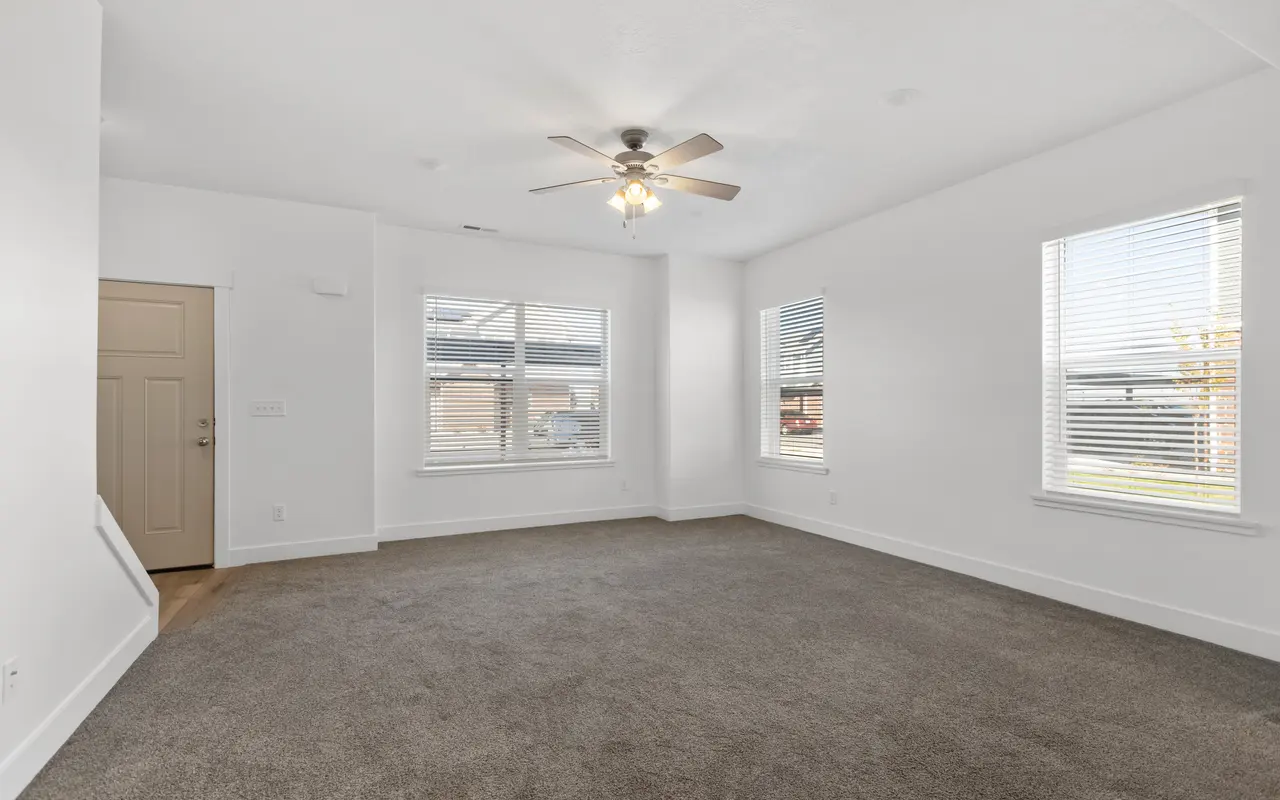 Station at Park Meadows - Floor, Corner, Appliance