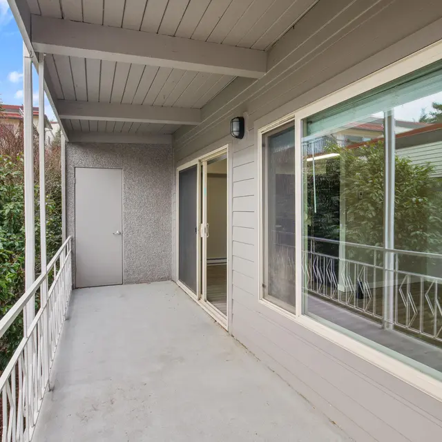 Sheridan Beach Terrace - Interior Design, Balcony, Housing