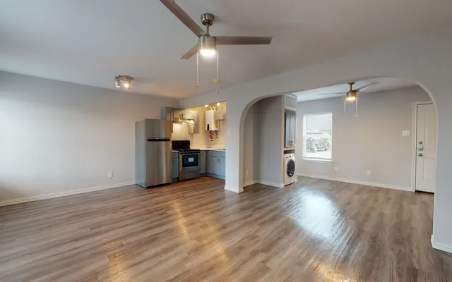 Buckner Park Lofts - Kitchen, Living Room, Oven