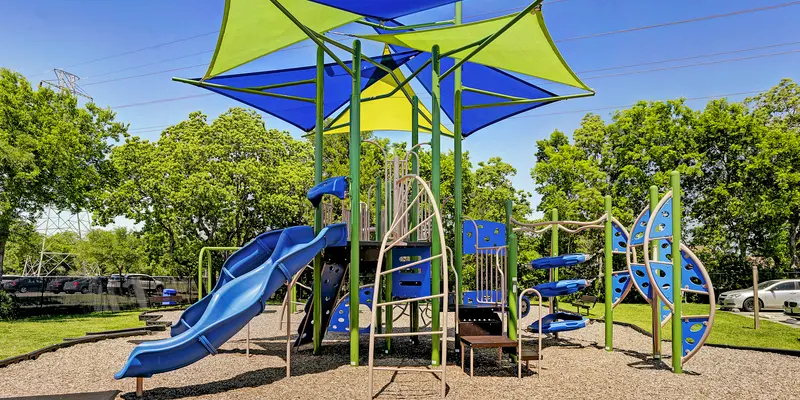 Edgebrook Apartments - Playground