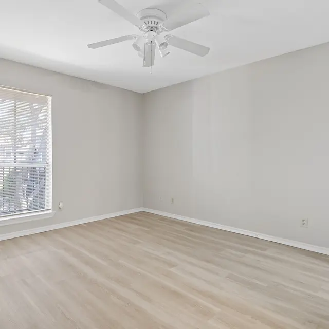 AlexP Oak Meadows W1102-10.jpg