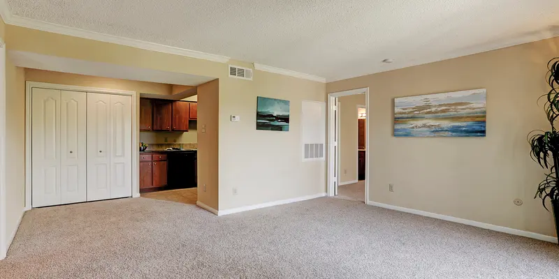 Reserve at Creekbend Apartments - Room, Wood