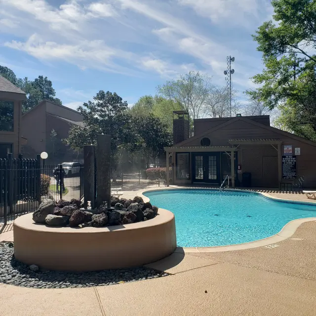 Oaks of Kingwood - Pool, Water, Backyard