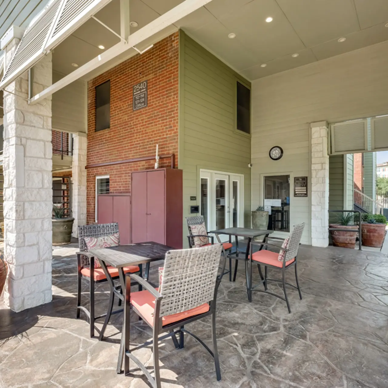 Bahama Glen - Chair, Floor, Plant