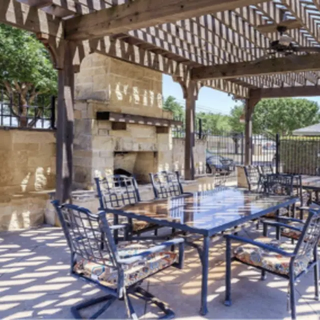 Crescent Village North and South - House, Housing, Patio