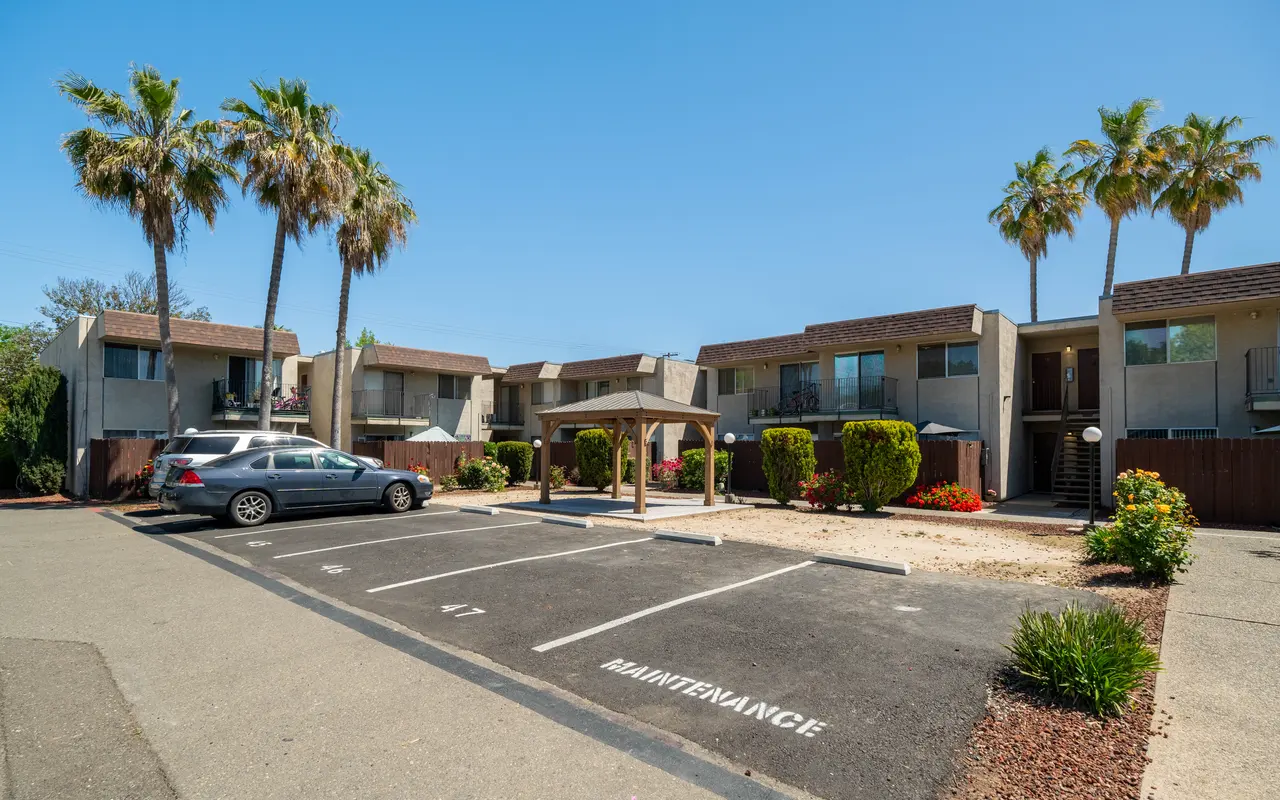 Cottage Square - Neighborhood, Suburb, City