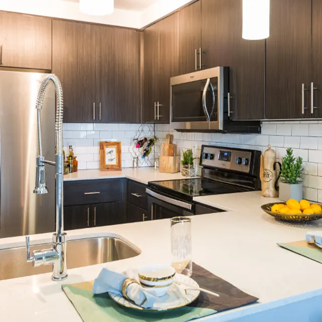 Baron Corporate Website - Room, Appliance