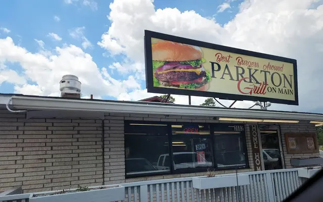 Church Street Apartments - Advertisement, Burger, Building