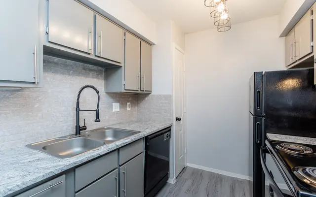 Mainridge Apartments - Sink, Sink Faucet, Indoors