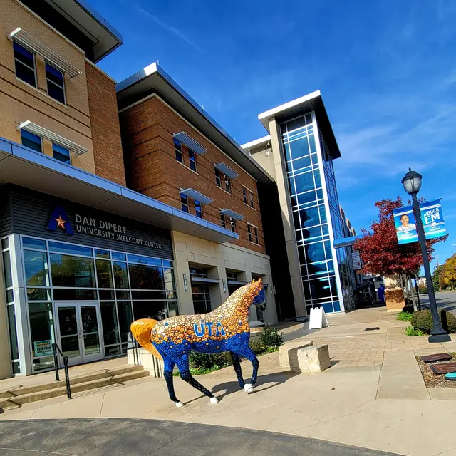 The Bowen of Arlington - City, Urban, Path