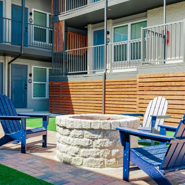 Parkside Green at Bishop Ridge - Interior Design, Grass, City