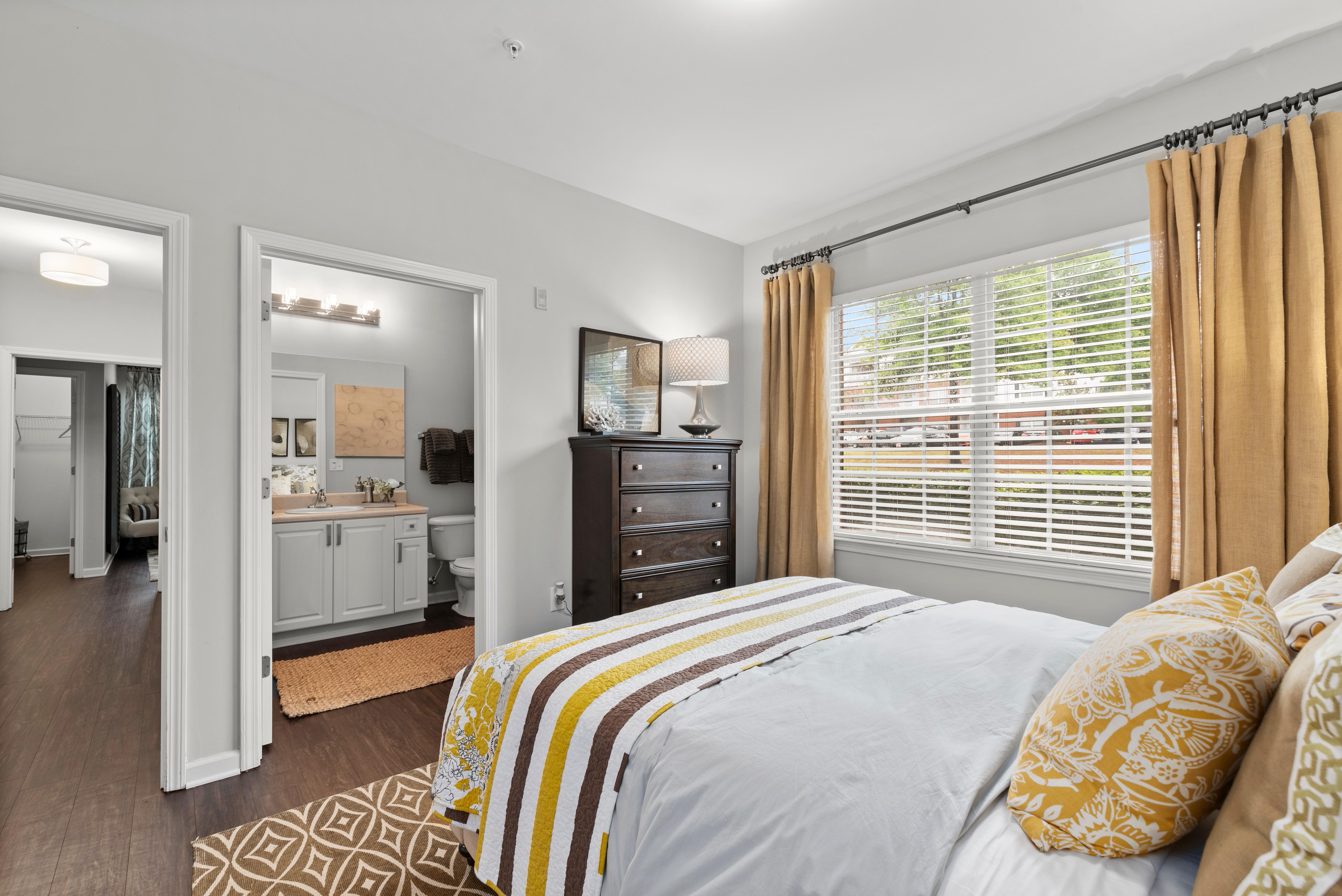 SYNC at Ten Oaks - Home Decor, Bed, Furniture