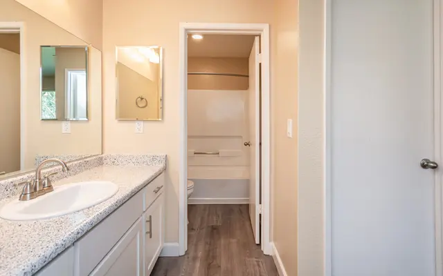 Donner at Fair Oaks - Corner, Sink, Sink Faucet