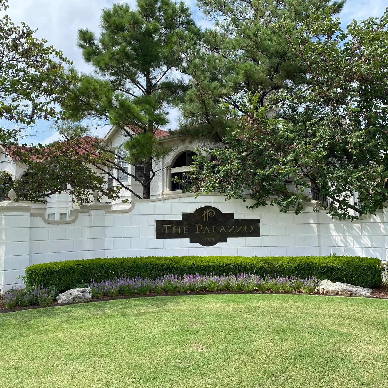 Palazzo Apartments - Front Sign