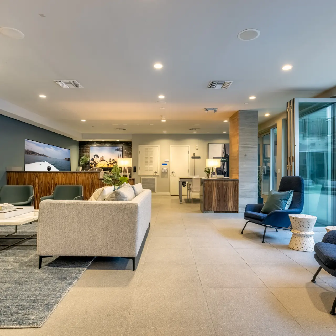 1111 Wilshire - Lounge