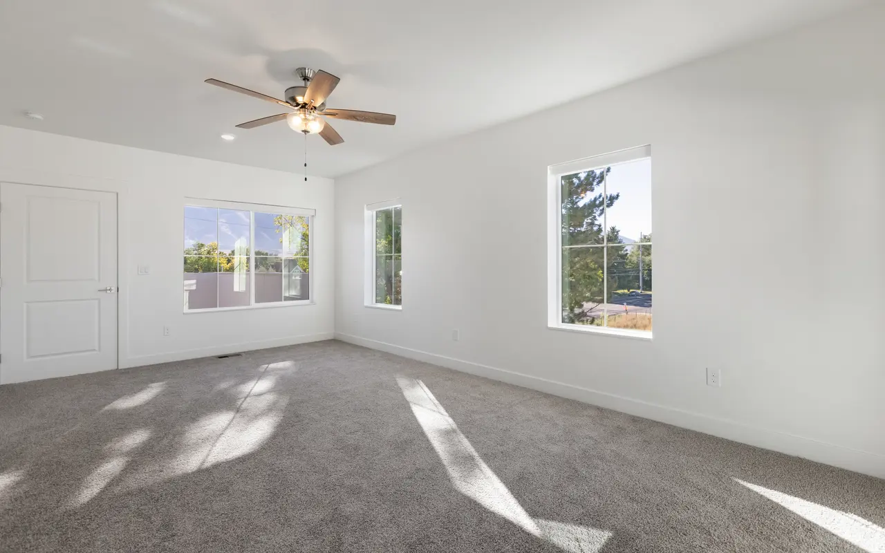 L59 Apartments L59 Apartments - Corner, Floor, Appliance