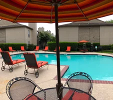 Pool Area Wilshire Park Apartments - Building, Hotel