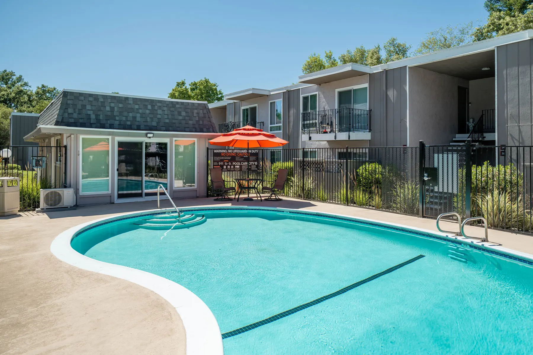 Creekside Oaks - House, Housing, Villa