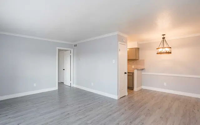 Camino Del Sol Camino Del Sol - Corner, Floor, Indoors