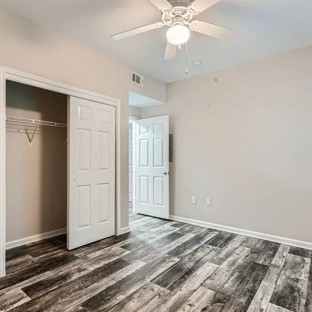 2800 Collins Creek Dr - Web Quality - 012 - 18 Bedroom.jpg