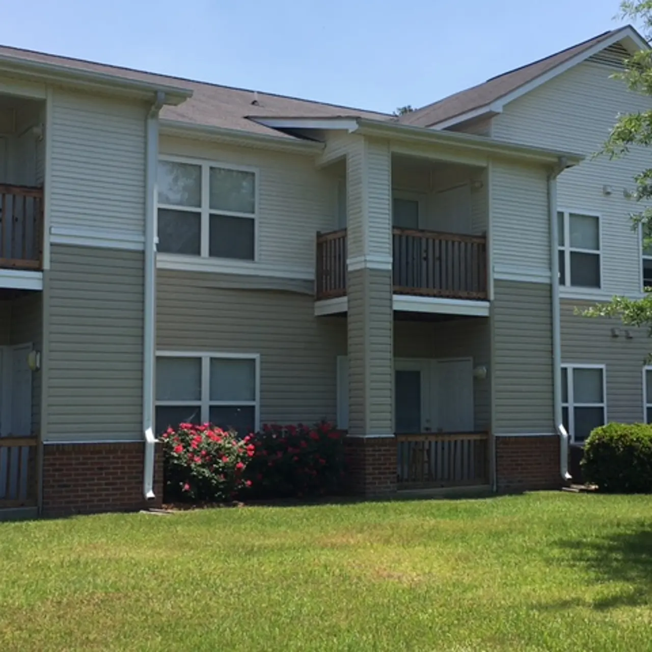 Cedar Trace Landing - Grass, City, Condo