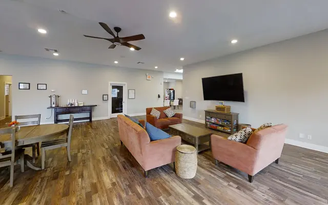 Lake Tonopah - Home Decor, Interior Design, Table