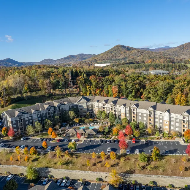 Aventine Asheville - Building, Outdoors