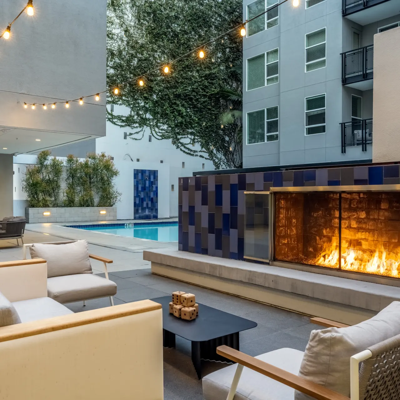 1111 Wilshire - Community