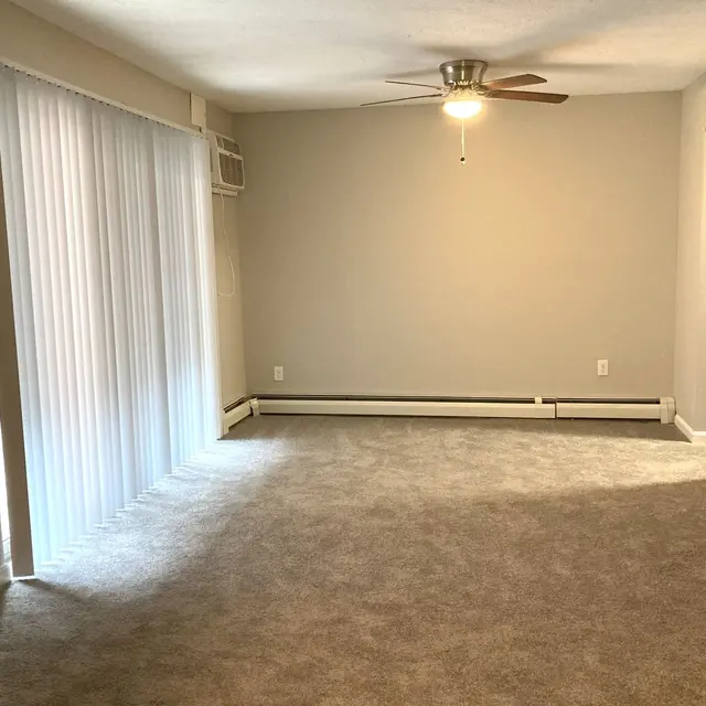 Ridge Hill Manor - Floor, Corner, Flooring